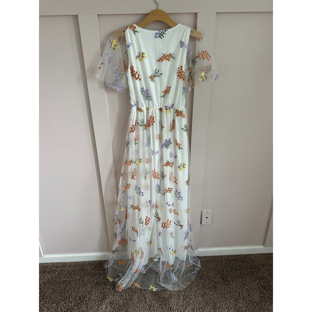 NWT Maternity Baltic Born Marseille White Floral Embroidered Maxi Dress - Picture 3 of 8